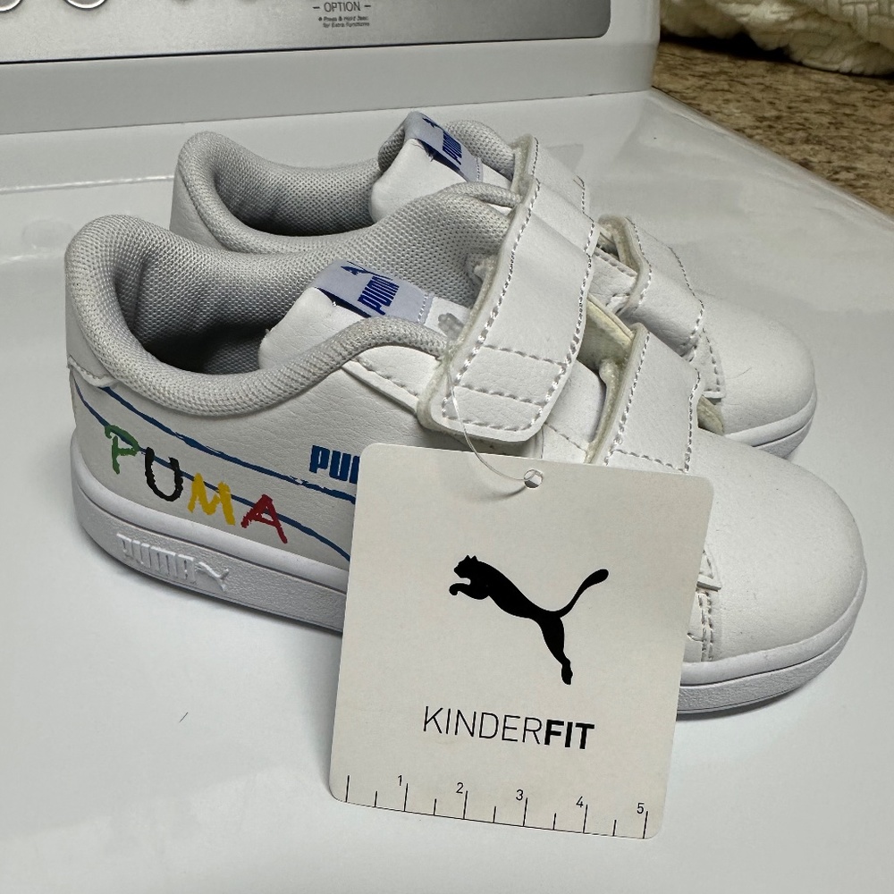NWT Puma toddler size 9 sneakers